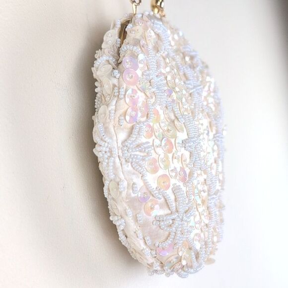 Vintage Ivory Beaded & Sequined Special Occasion Clutch Evening Bag Gold Chain - Picture 5 of 8